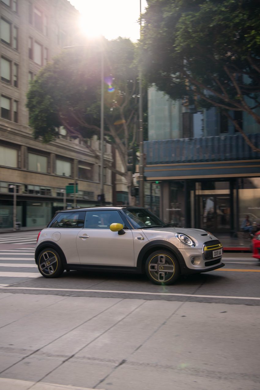 MINI 品牌首款纯电动车，全新 MINI Cooper SE 正式登场 100429