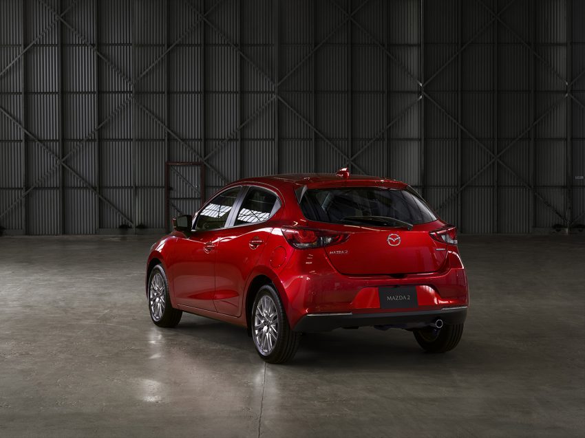 小改款 Mazda 2 官图释出，换装最新家族式魂动设计语汇 101357