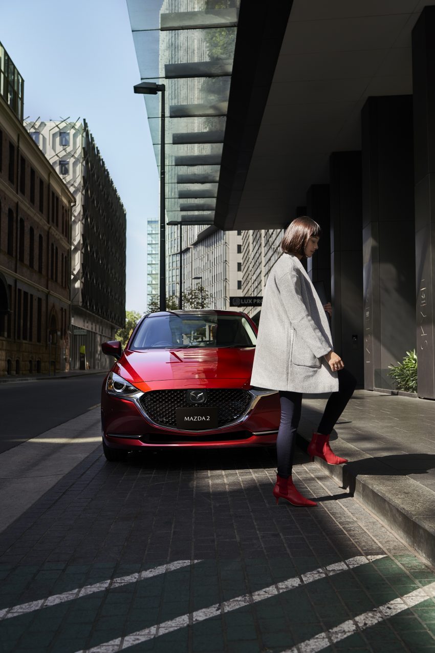 小改款 Mazda 2 官图释出，换装最新家族式魂动设计语汇 101381