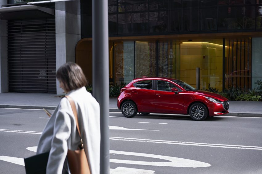 小改款 Mazda 2 官图释出，换装最新家族式魂动设计语汇 101384