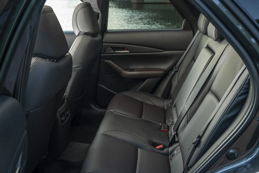 原厂发布 Mazda CX-30 官方宣传图，近期欧洲地区上市 101121