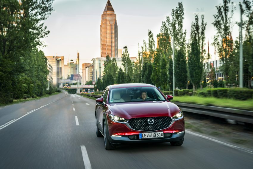 原厂发布 Mazda CX-30 官方宣传图，近期欧洲地区上市 101099