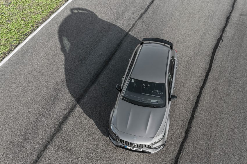 新一代 Mercedes-AMG A45 S 4Matic+ 正式登场，新增漂移模式，最大输出功率达 421 PS／500 Nm，3.9秒破百！ 99995