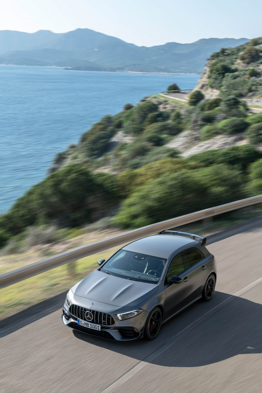 新一代 Mercedes-AMG A45 S 4Matic+ 正式登场，新增漂移模式，最大输出功率达 421 PS／500 Nm，3.9秒破百！ 100015
