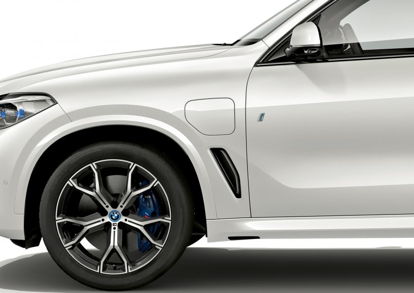 BMW X5 xDrive45e 油电版本正式首发，综合马力近400匹 104440