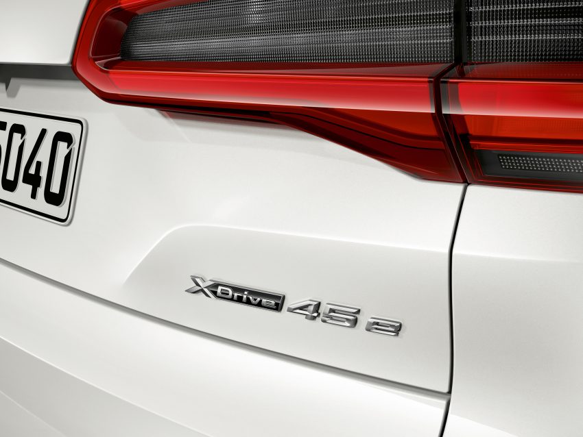 BMW X5 xDrive45e 油电版本正式首发，综合马力近400匹 104444