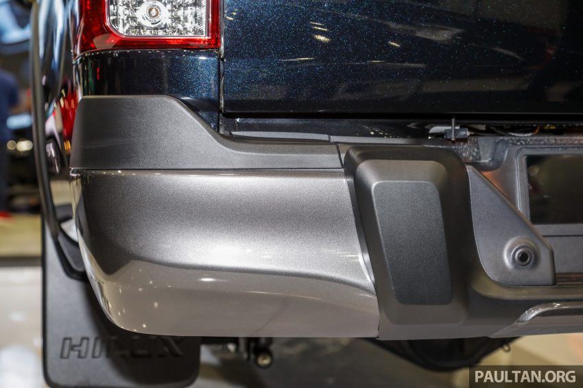 Toyota Hilux 2.8 Black Edition 本地面市, 售价14万令吉 103323