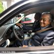 首相敦马哈迪亲身试驾越南自主品牌 SUV VinFast SA2.0