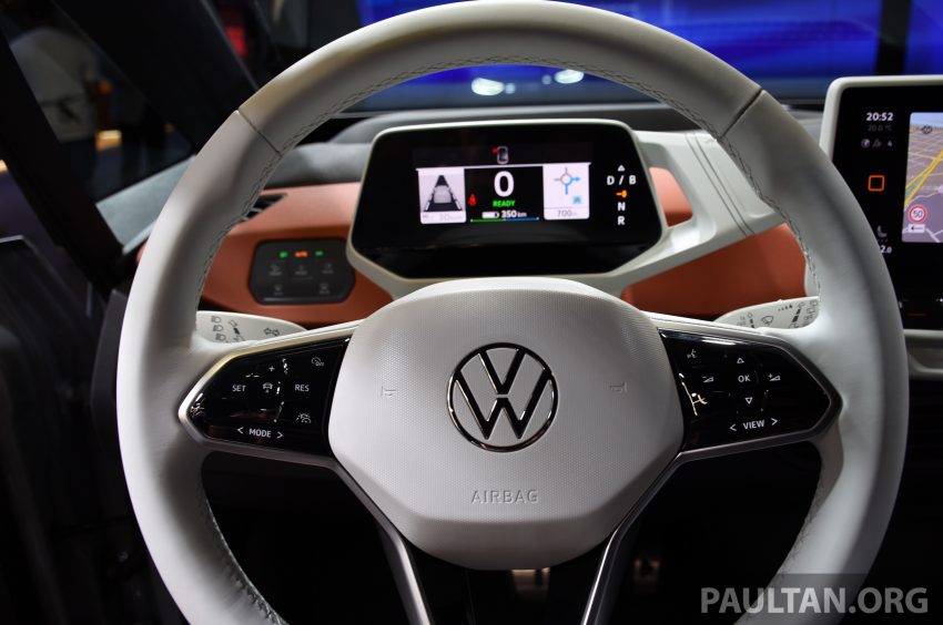 品牌首款量产的纯电动车，Volkswagen ID.3 全球首发 105140