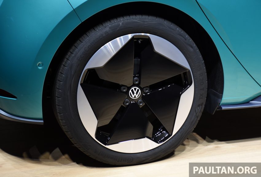 品牌首款量产的纯电动车，Volkswagen ID.3 全球首发 105097