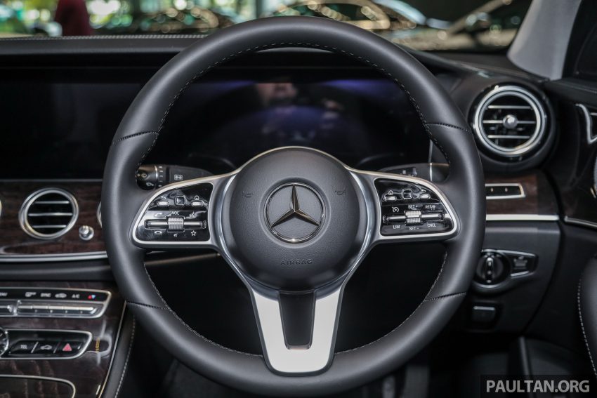 新车实拍：Mercedes-Benz E 300 Exclusive，售价38万 107128