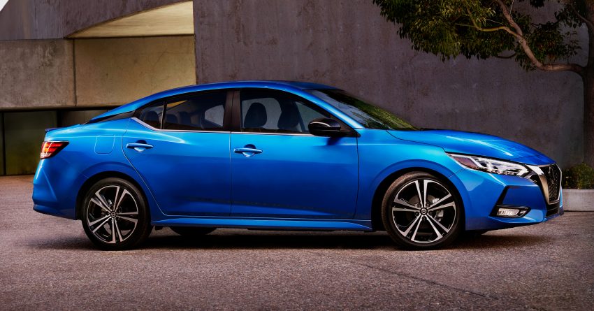 全新大改款 Nissan Sentra 洛杉矶车展亮相，配备比中国版 Sylphy 还要丰富，换装2.0升引擎，明年开始在北美交付 111357