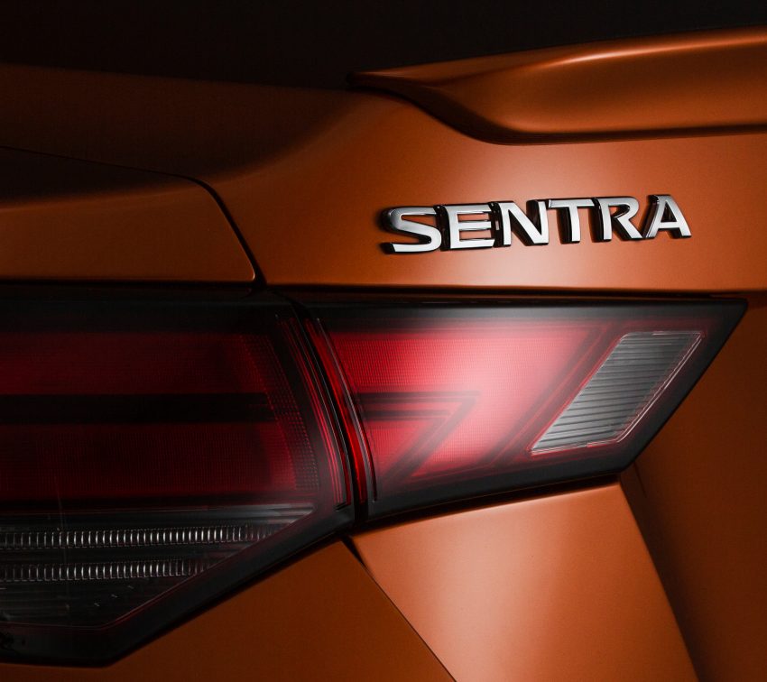 全新大改款 Nissan Sentra 洛杉矶车展亮相，配备比中国版 Sylphy 还要丰富，换装2.0升引擎，明年开始在北美交付 111346