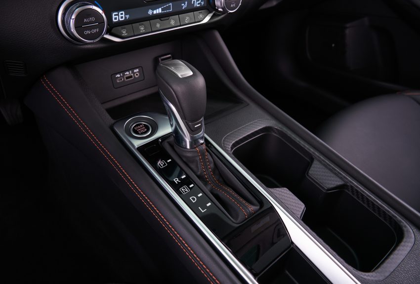 全新大改款 Nissan Sentra 洛杉矶车展亮相，配备比中国版 Sylphy 还要丰富，换装2.0升引擎，明年开始在北美交付 111389