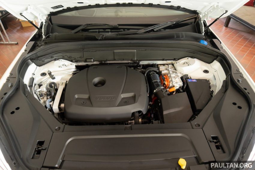 Volvo XC90 小改款登陆本地市场，三等级售价37.4万起 110720