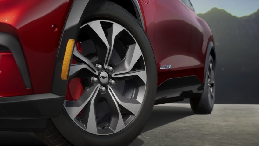 奔向纯电 SUV 时代的野马，Ford Mustang Mach-E 登场 111136