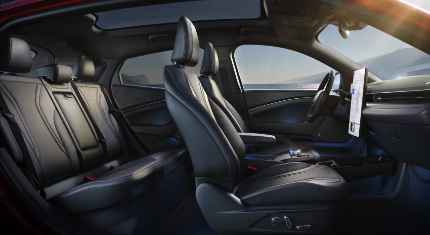 奔向纯电 SUV 时代的野马，Ford Mustang Mach-E 登场 111142