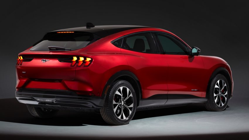 奔向纯电 SUV 时代的野马，Ford Mustang Mach-E 登场 111150
