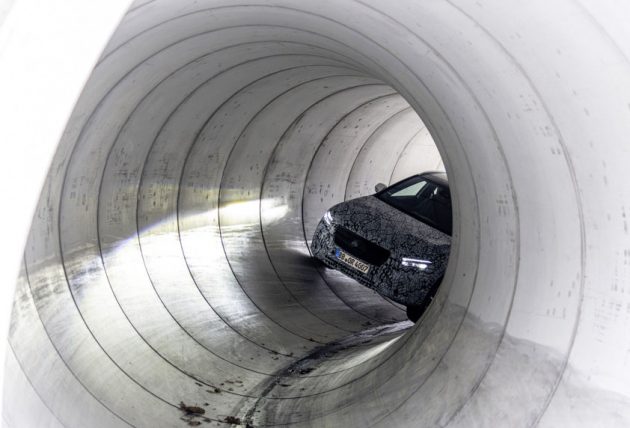 下一代 Mercedes-Benz GLA 更多细节流出, 11/12全球首发