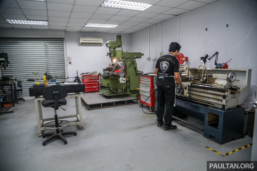Proton R3 揭晓将参与本周末雪邦 1000KM 耐力赛的 Saga 赛车新涂装，设计源自 Design For Speed 竞赛的获胜者 111202
