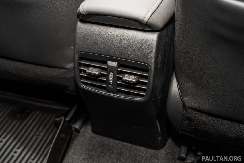 新车实拍：泰国 Toyota Corolla Altis 1.8 GR Sport 高阶版 112415