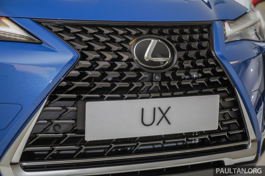 Lexus UX 200本地开放预订，三个等级价格从24.4万起 116271