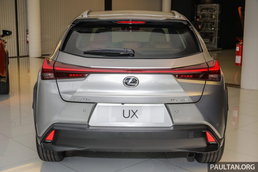 Lexus UX 200本地开放预订，三个等级价格从24.4万起 116296