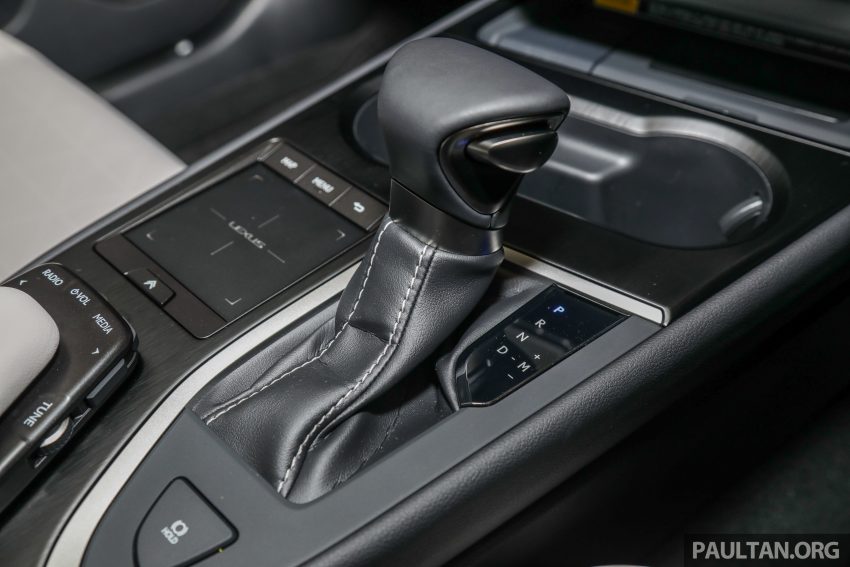 Lexus UX 200本地开放预订，三个等级价格从24.4万起 116314
