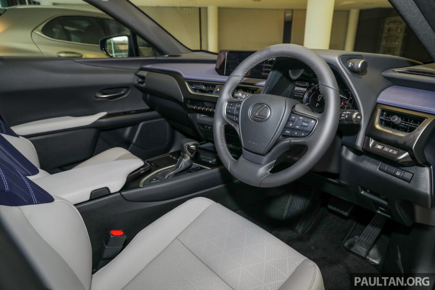 Lexus UX 200本地开放预订，三个等级价格从24.4万起 116300