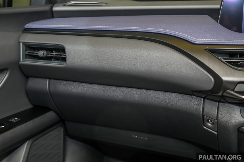 Lexus UX 200本地开放预订，三个等级价格从24.4万起 116319