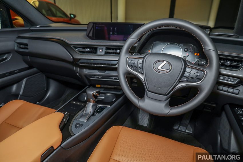 Lexus UX 200本地开放预订，三个等级价格从24.4万起 116350
