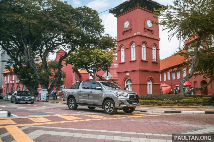 油耗实测: Toyota Hilux 2.8L vs Mitsubishi Triton 2.4L 118755