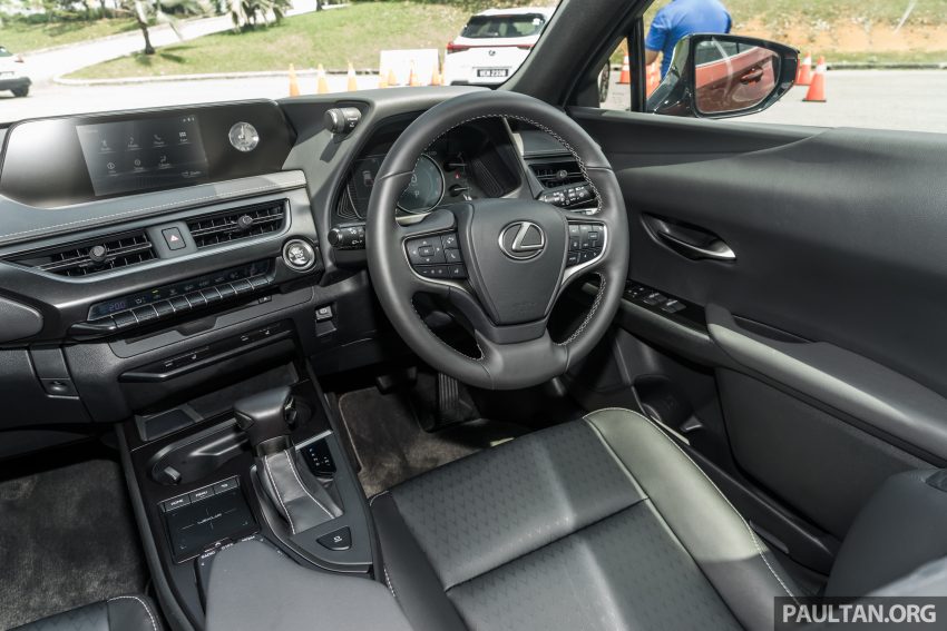 Lexus UX 本地正式面市，三个等级价格从RM244K起跳 117750