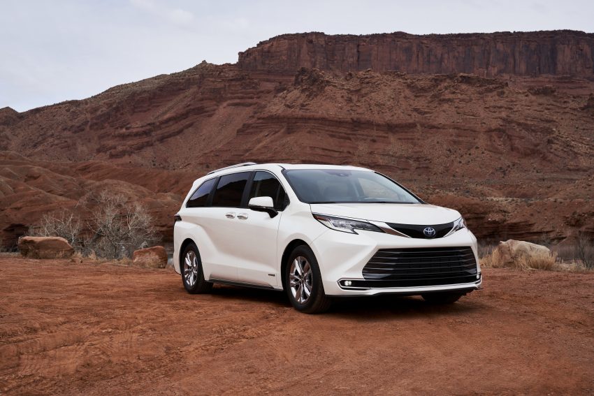 全新 2021 Toyota Sienna 正式发布，有运动版可选！搭载 2.5L Dynamic Force 引擎混动系统，内建吸尘机和冰箱 122153
