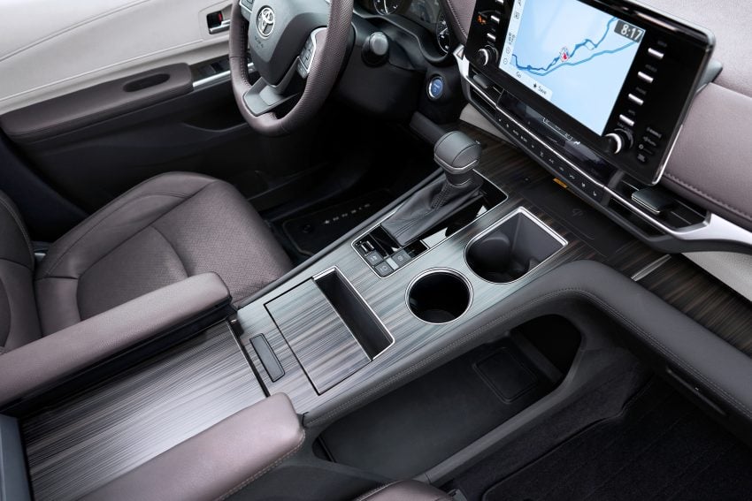 全新 2021 Toyota Sienna 正式发布，有运动版可选！搭载 2.5L Dynamic Force 引擎混动系统，内建吸尘机和冰箱 122176