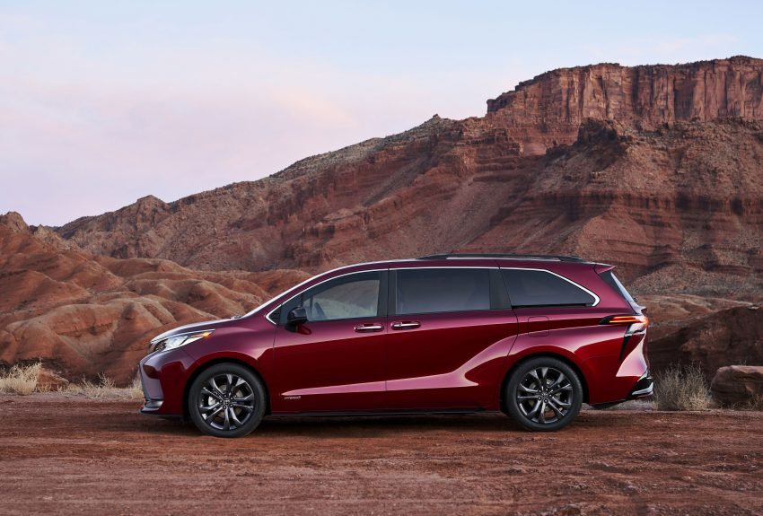 全新 2021 Toyota Sienna 正式发布，有运动版可选！搭载 2.5L Dynamic Force 引擎混动系统，内建吸尘机和冰箱 122184