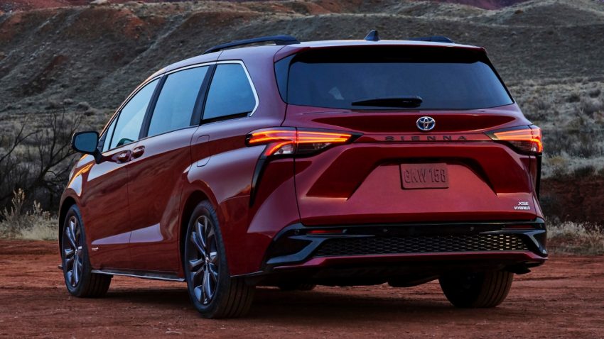 全新 2021 Toyota Sienna 正式发布，有运动版可选！搭载 2.5L Dynamic Force 引擎混动系统，内建吸尘机和冰箱 122199