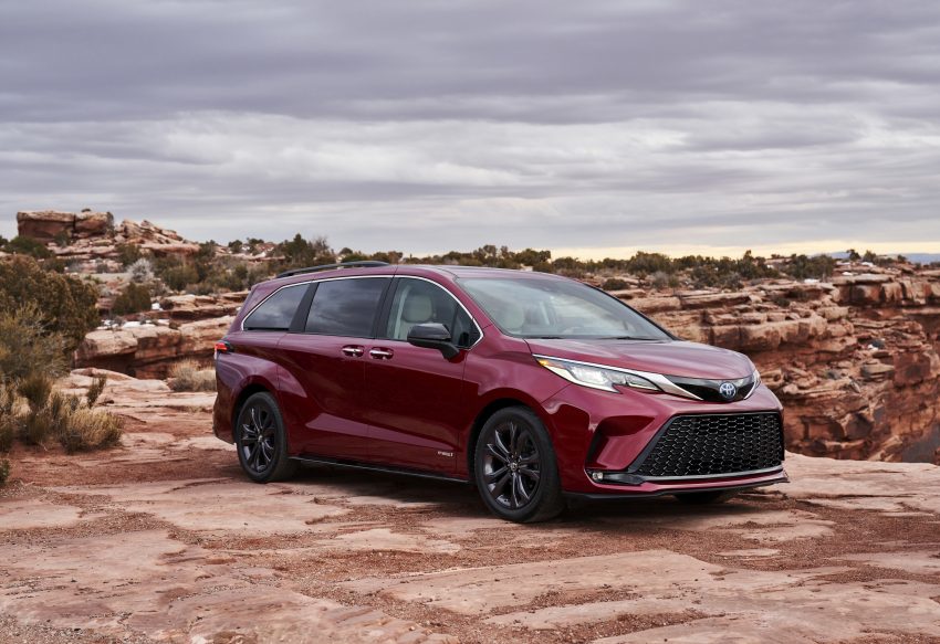 全新 2021 Toyota Sienna 正式发布，有运动版可选！搭载 2.5L Dynamic Force 引擎混动系统，内建吸尘机和冰箱 122189