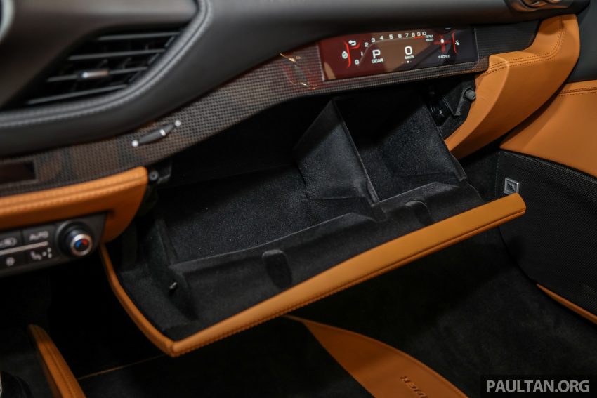 敞篷版 Ferrari F8 Spider 登陆大马，不含税售RM1.18m起 121651
