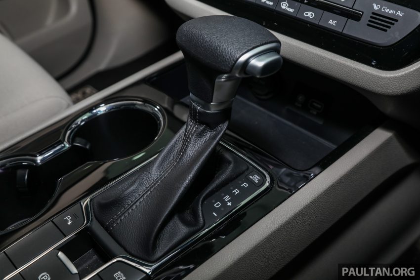 2020 Kia Grand Carnival 亮相，11人座布局，售RM180k 121925