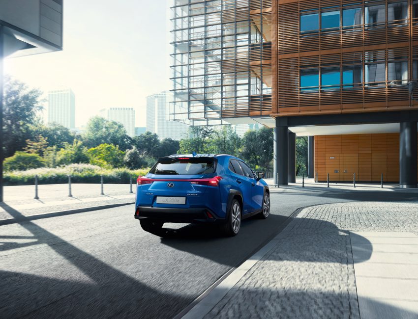对自家技术极具信心, Lexus UX 300e 电池享百万公里保固 121186