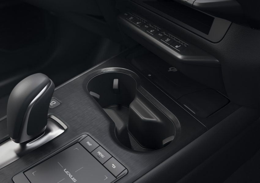 对自家技术极具信心, Lexus UX 300e 电池享百万公里保固 121213
