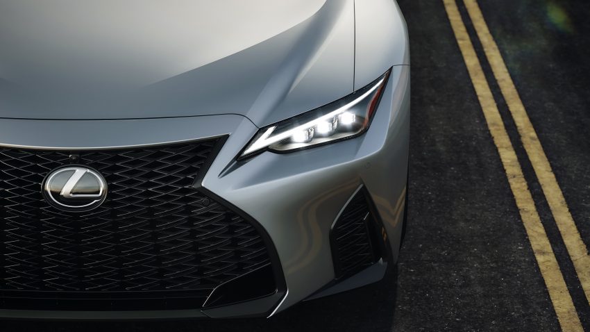2021 Lexus IS 正式亮相！提供三种动力选项，外表更张扬 124525
