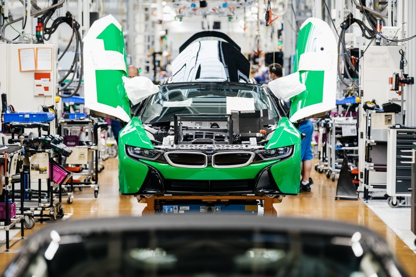 最后的告别！BMW i8 以18台特殊纯手工涂装版本谢幕 126240
