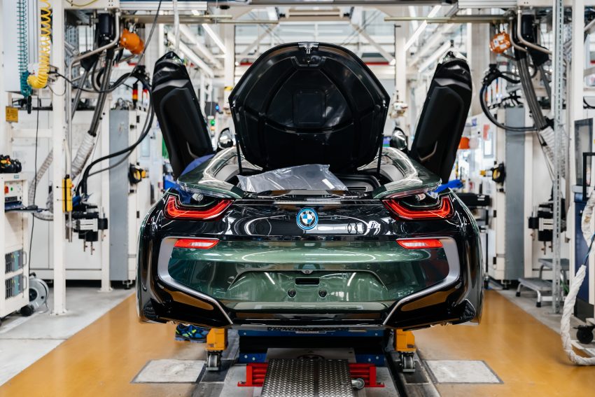 最后的告别！BMW i8 以18台特殊纯手工涂装版本谢幕 126253