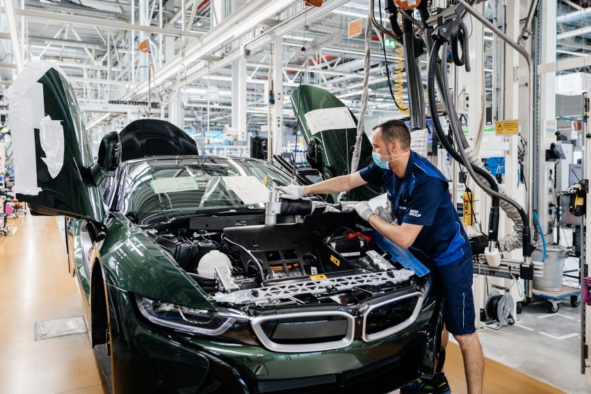 最后的告别！BMW i8 以18台特殊纯手工涂装版本谢幕 126254