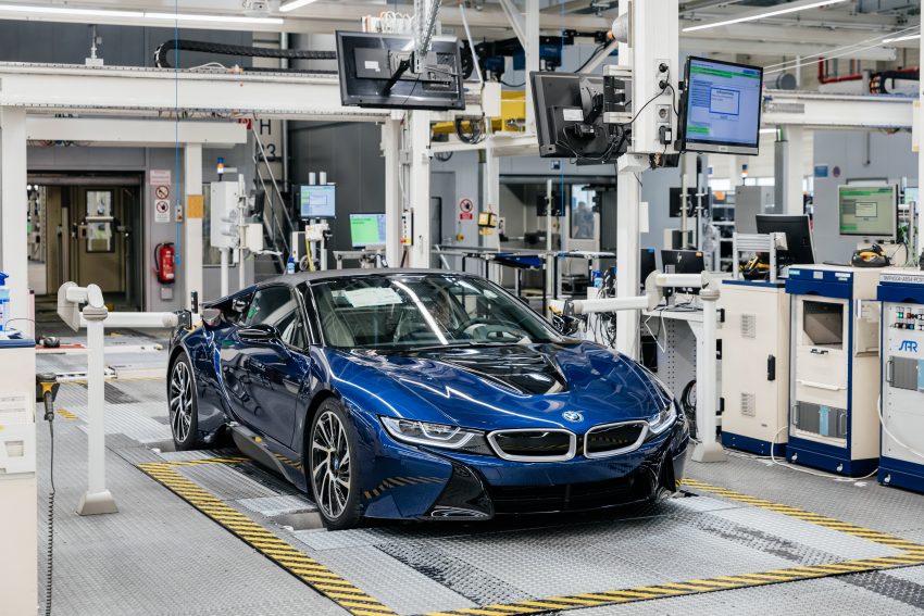 最后的告别！BMW i8 以18台特殊纯手工涂装版本谢幕 126260