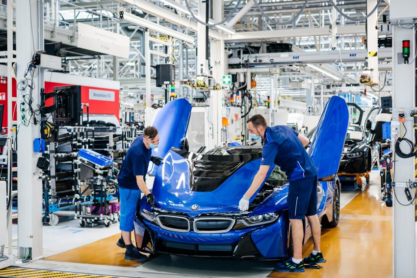 最后的告别！BMW i8 以18台特殊纯手工涂装版本谢幕 126262