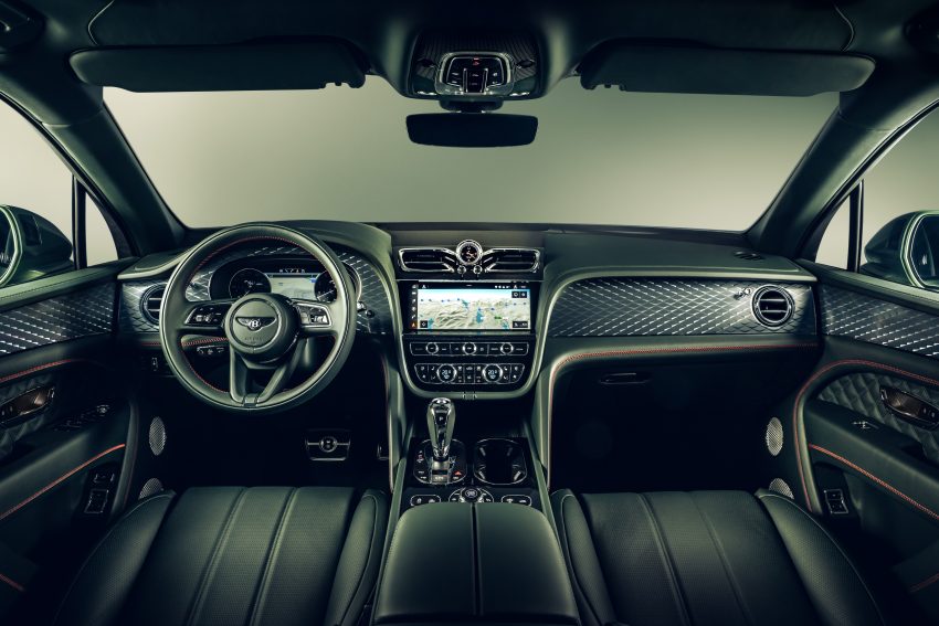 Bentley Bentayga 小改款面世，外型更精致、内装更奢华 126917