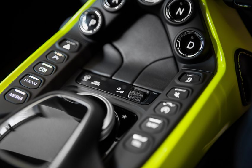 只有一辆! Aston Martin Vantage AMR Malaysia 现身本地 127759